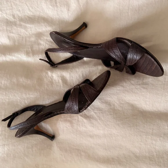 Banana Republic Dark Brown leather slingback kitten heels Strappy sandals CBK - Picture 2 of 9